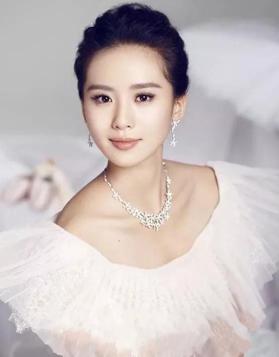 那个女明星最漂亮,她以独特魅力征服世界目光